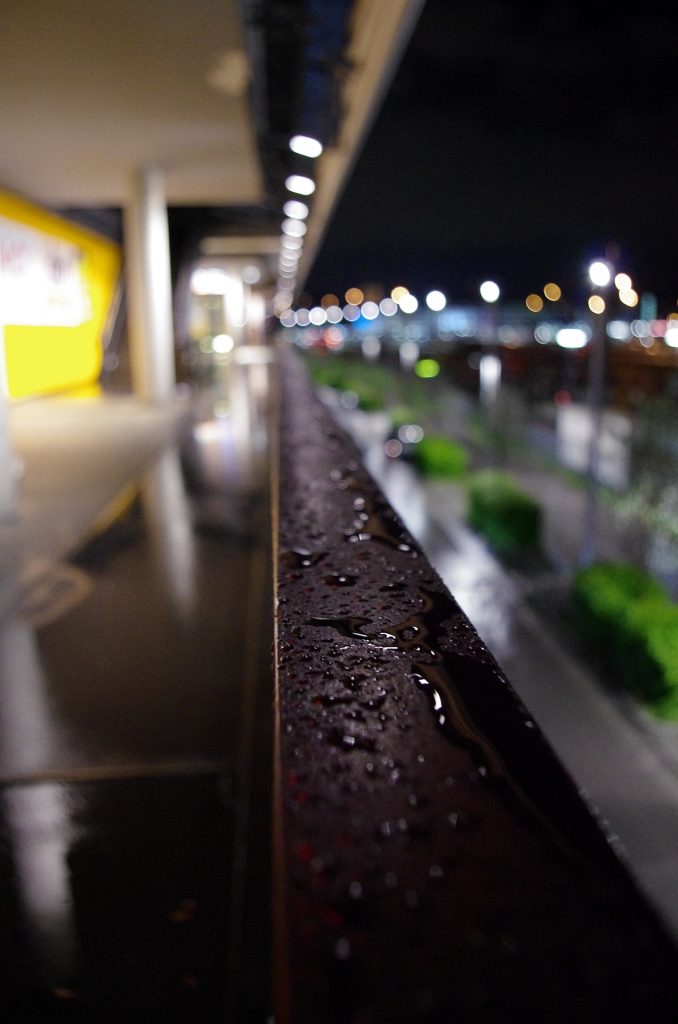Busbahnhof bei Nacht