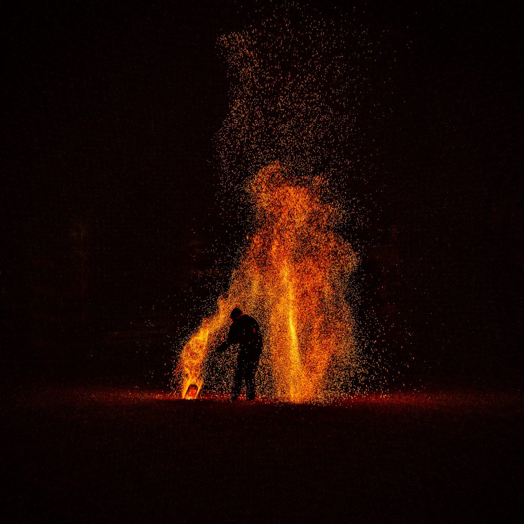 Mann im Feuer