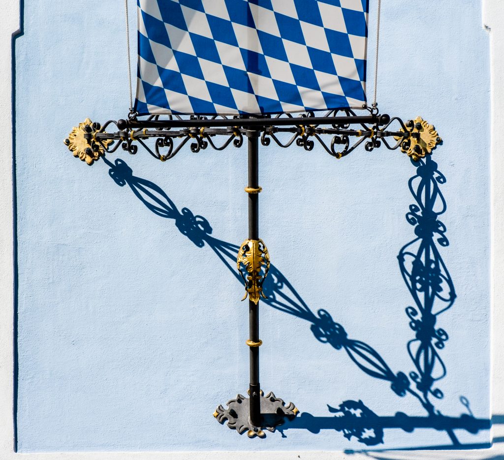 Weiß-Blau