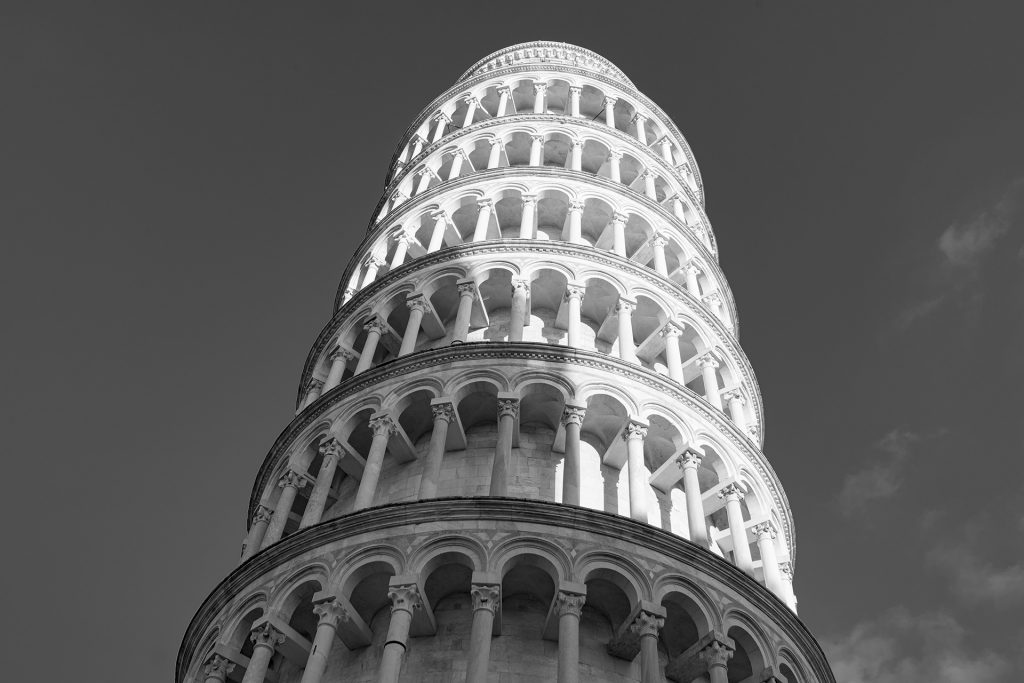 Schiefer Turm