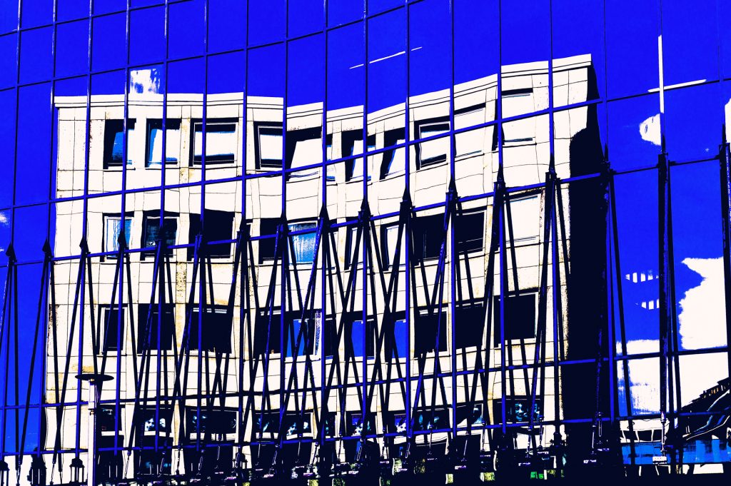 Stückwerk in Blau