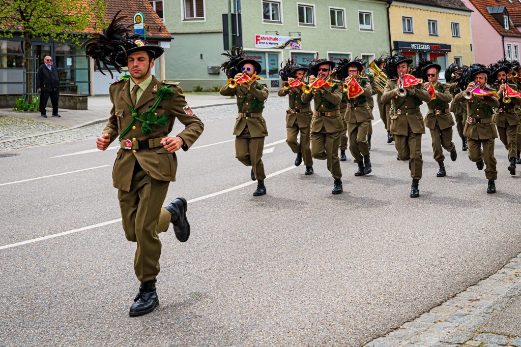 Bersaglieri koennen es auch im Laufen