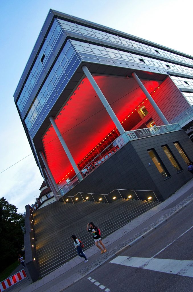 München-Rotebeleuchtete Architektur