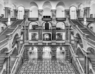 August: Monika Rinas - Justizpalast