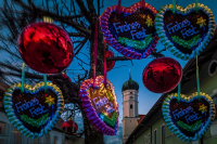 08-kalender-2020-19-12-14-0-rote-kugeln