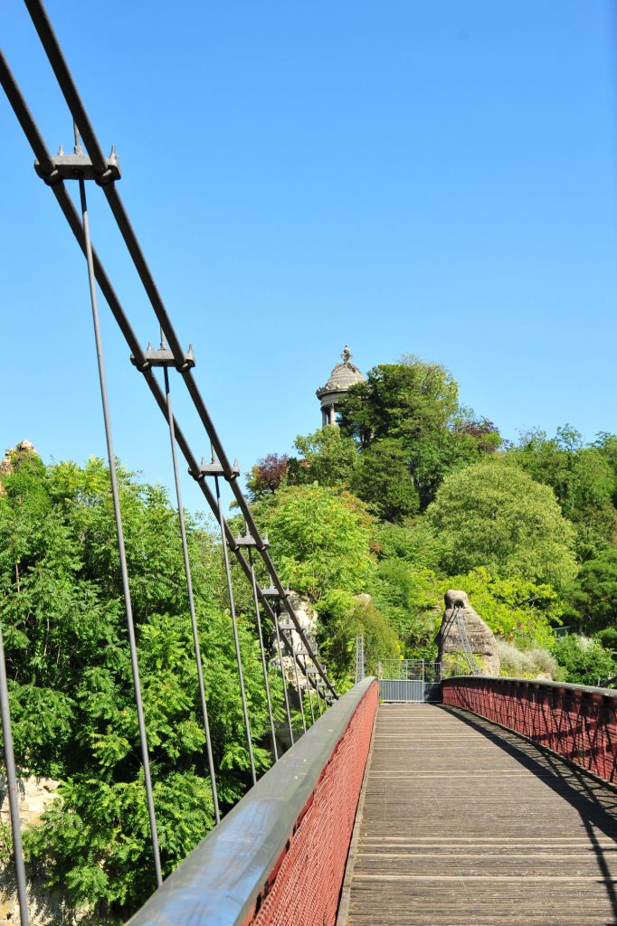 Hängebrücke in Paris