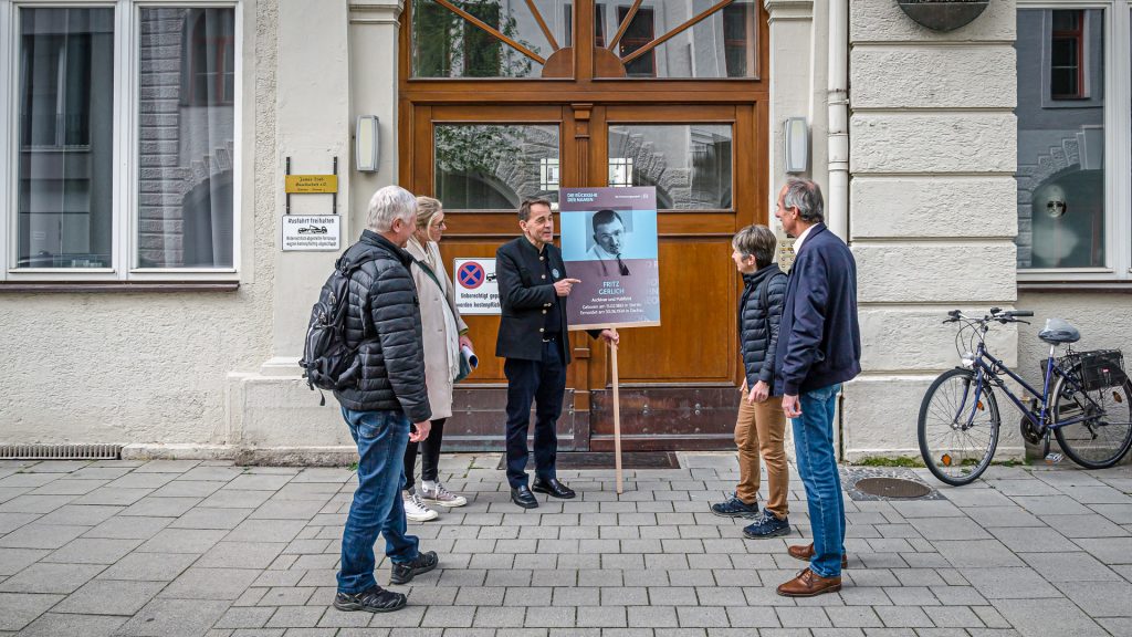 Information & Austausch