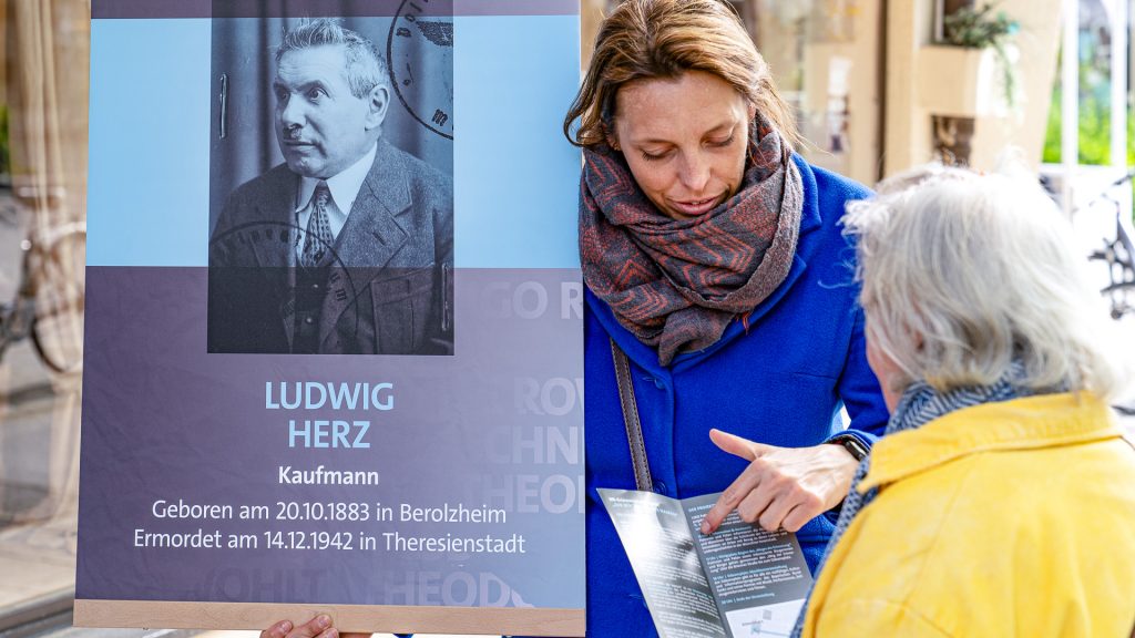 Information & Austausch